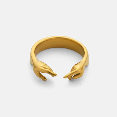 The Hug Ring- Stainless Steel Gold Ring 18K Gold- Hand: 6