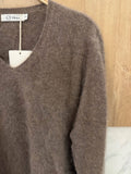 V-neck Pullover in Cashmere, Wool & Silk: Coral Pink / One size