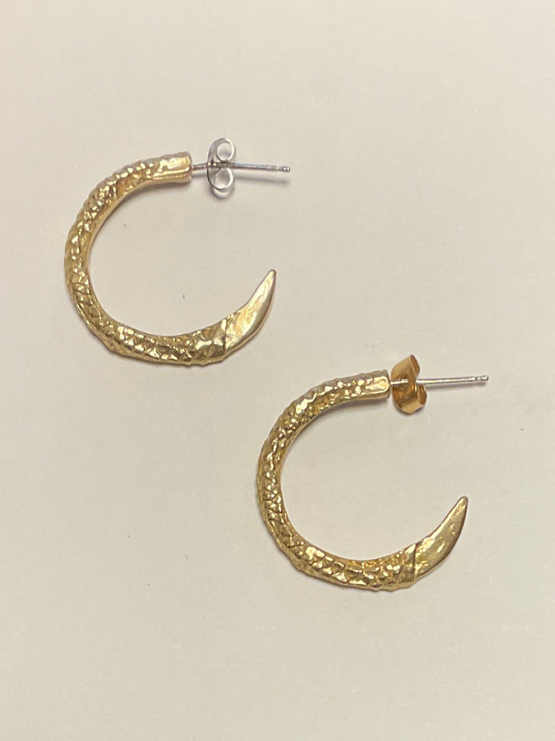 MadeIn Iguana claw hoop earrings