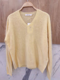 V-neck Pullover in Cashmere, Wool & Silk: Coral Pink / One size