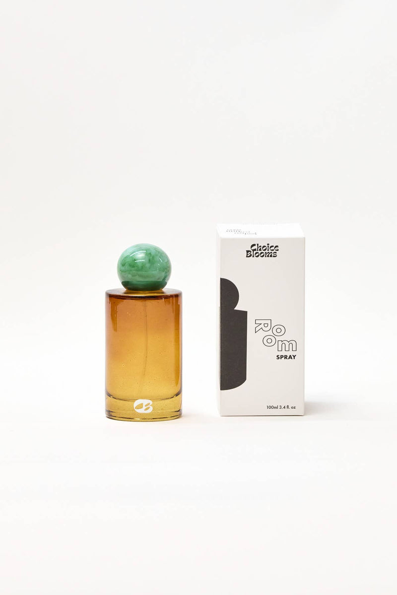 Room + Linen Fragrance Spray: Amber / No.8 Tomato + Herbs